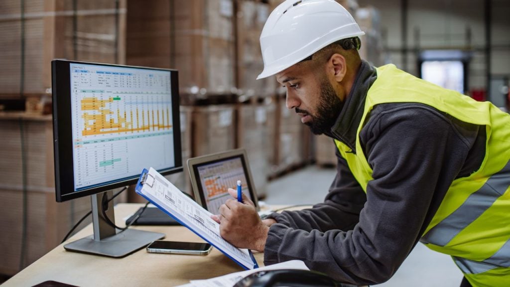 Warehouse-Management-Solution-engineer